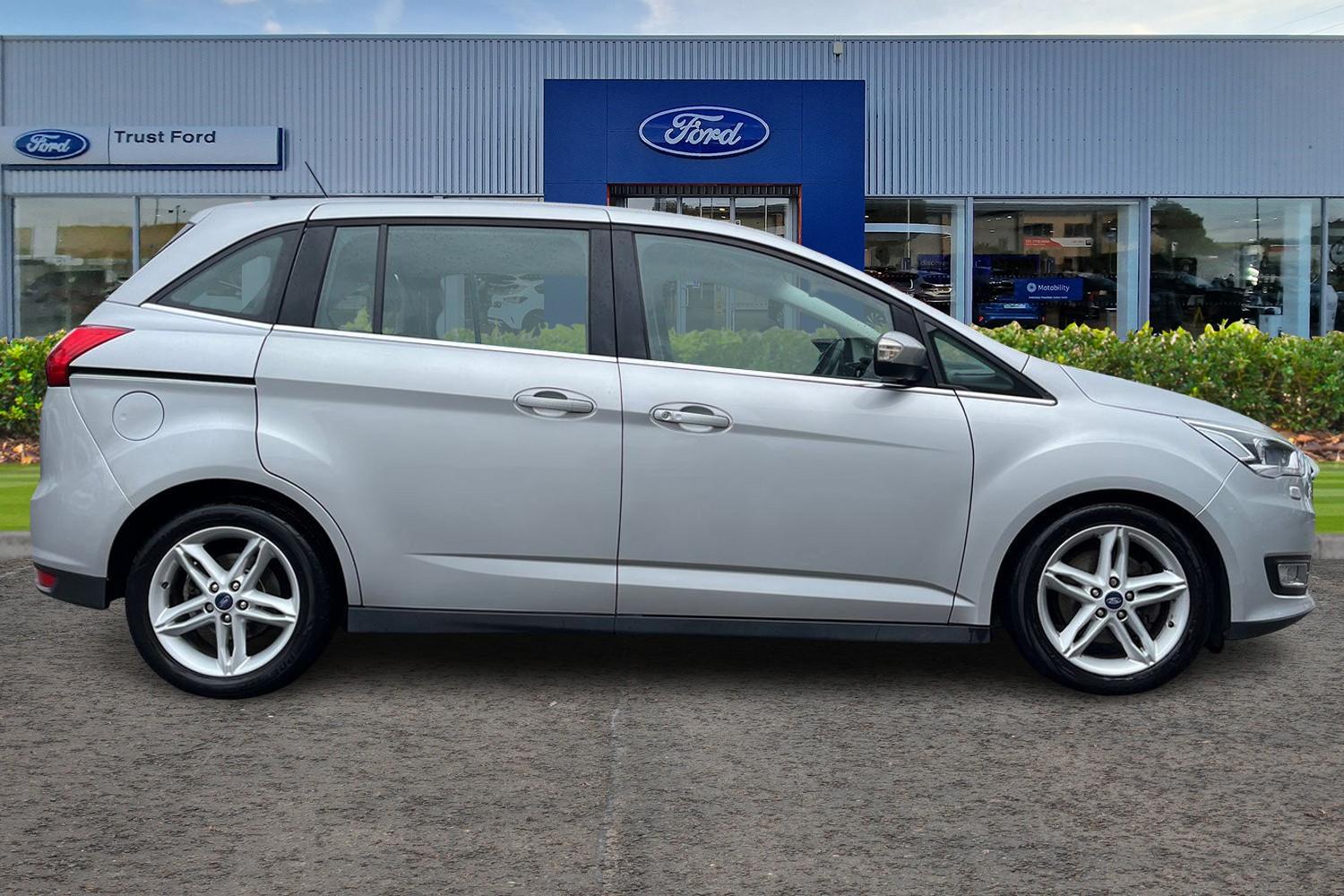 Ford GRAND C-MAX Photo 2