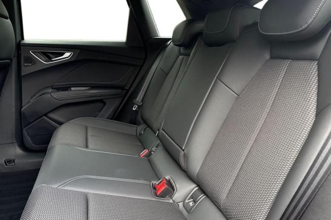 Audi Q4 E-Tron Photo 9