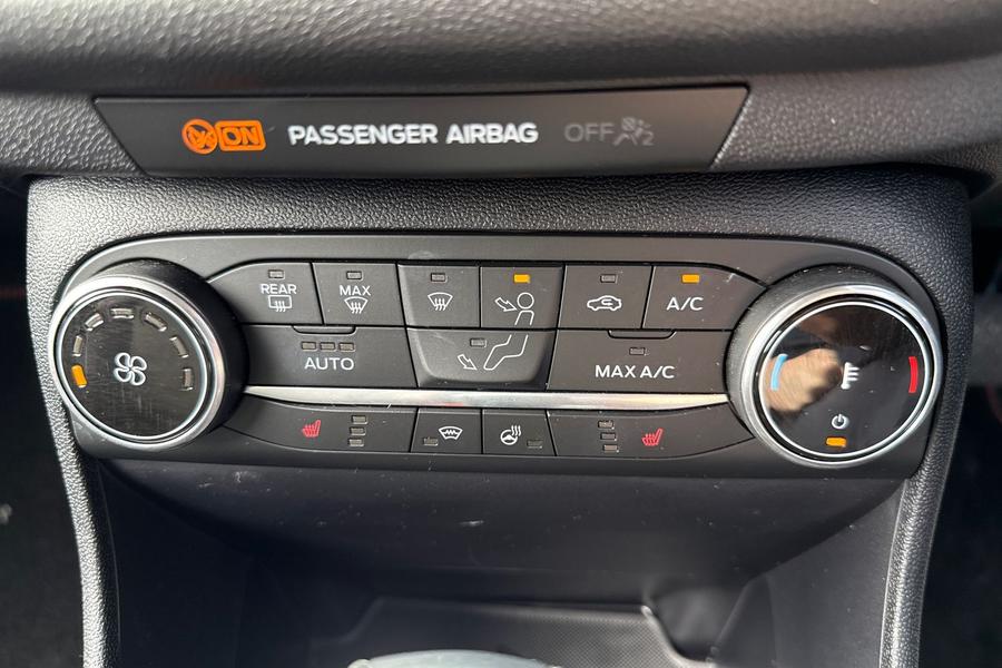 Ford Fiesta Photo autoimg-d81a11d69d283c8f05e1759ee01de7379c1c66b7.jpg