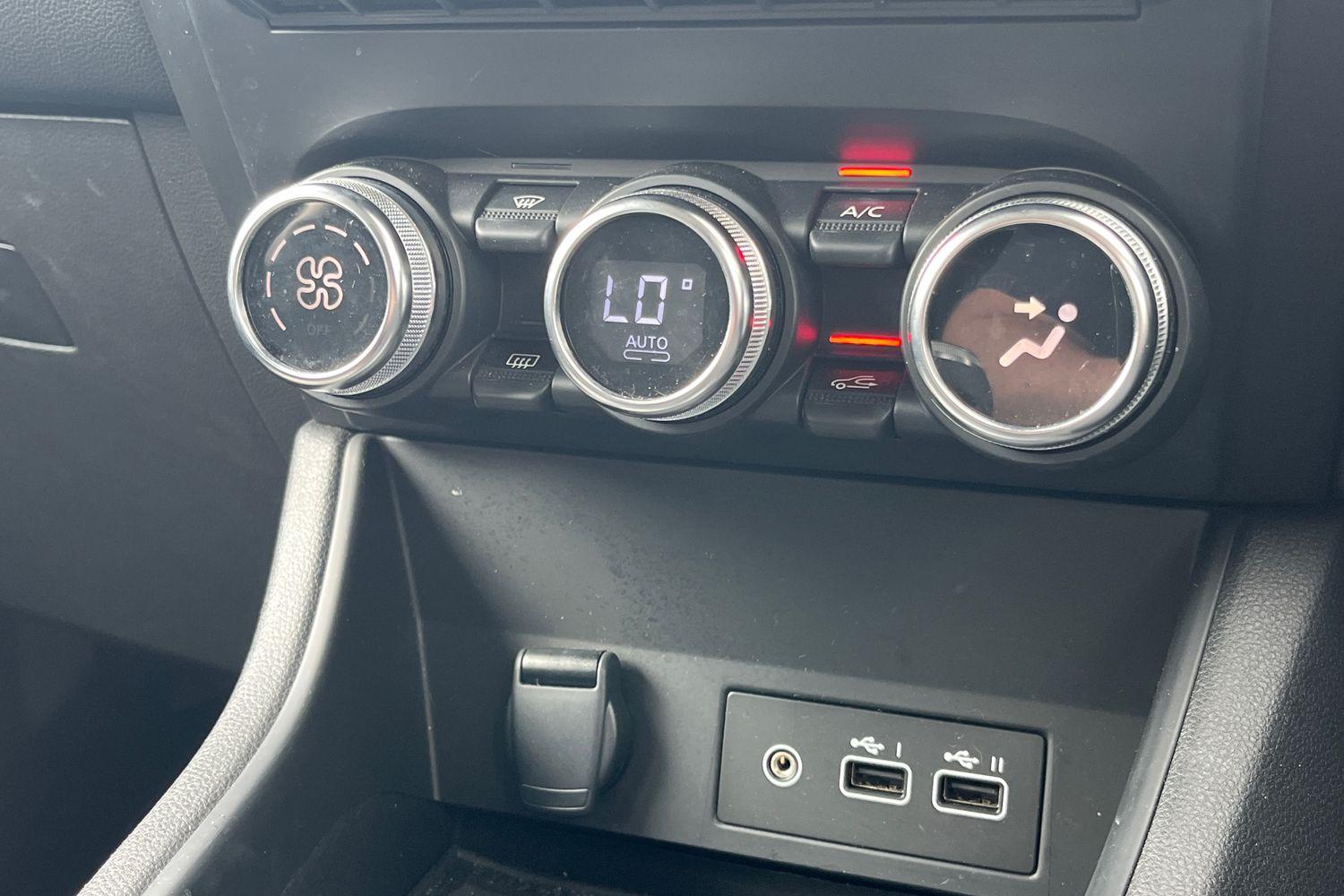 Renault CAPTUR Photo 21