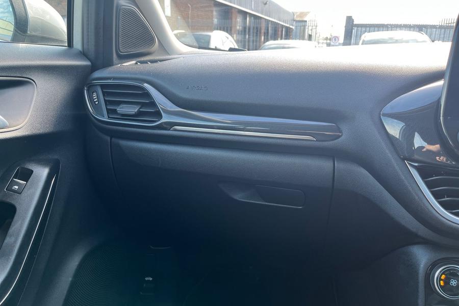 Ford PUMA Photo autoimg-d81bc1c27de275f717cc9bbebfe63c8d856e554d.jpg