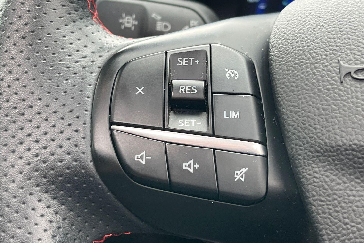 Ford KUGA Photo 30