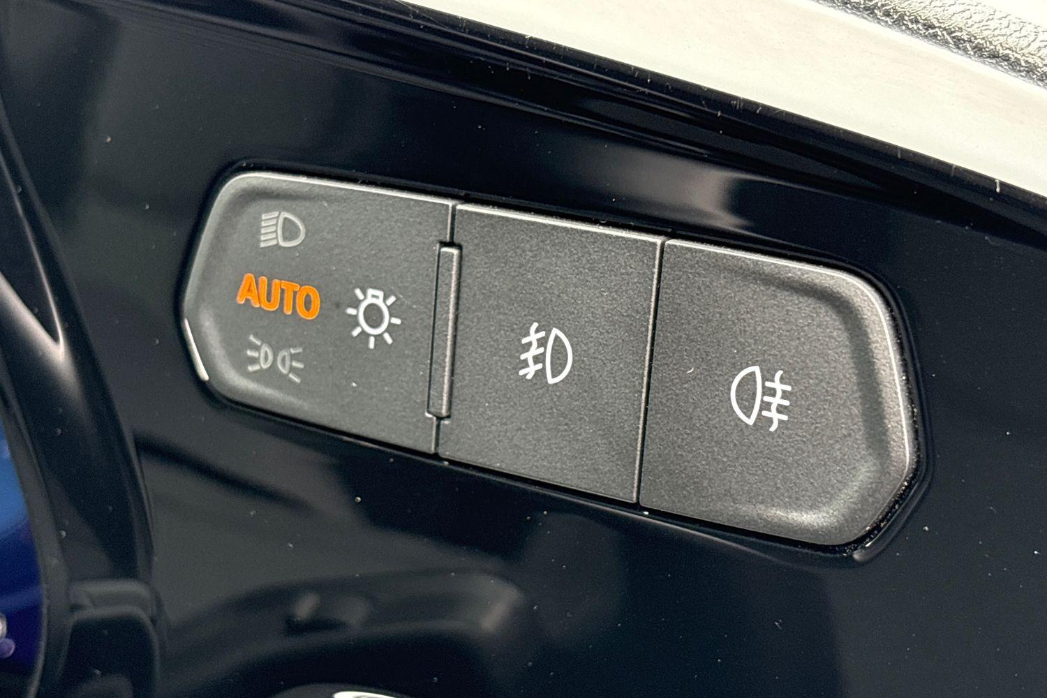 Ford TRANSIT CONNECT Photo 23