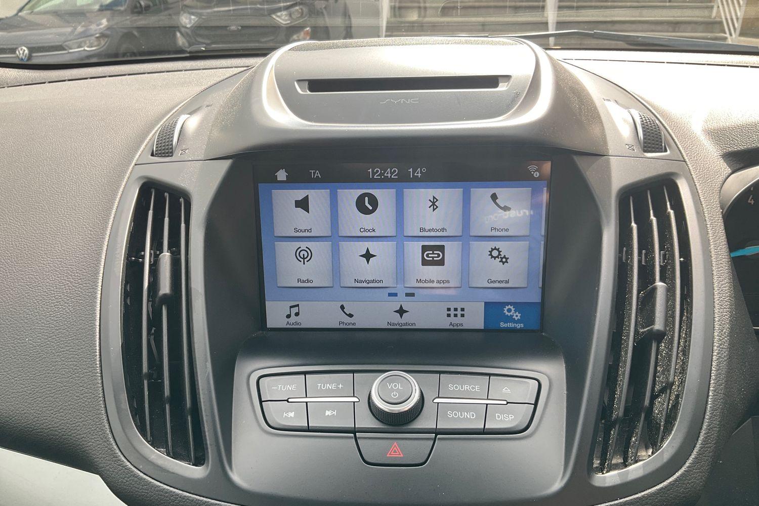 Ford KUGA Photo 25