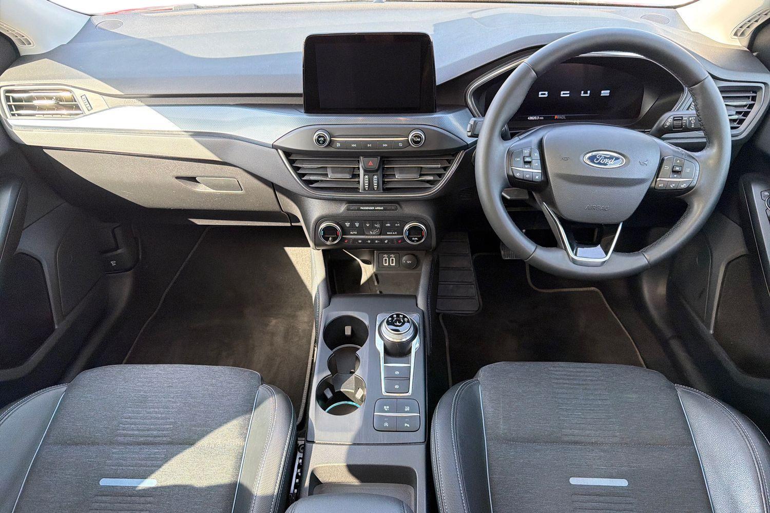 Ford FOCUS Photo 9