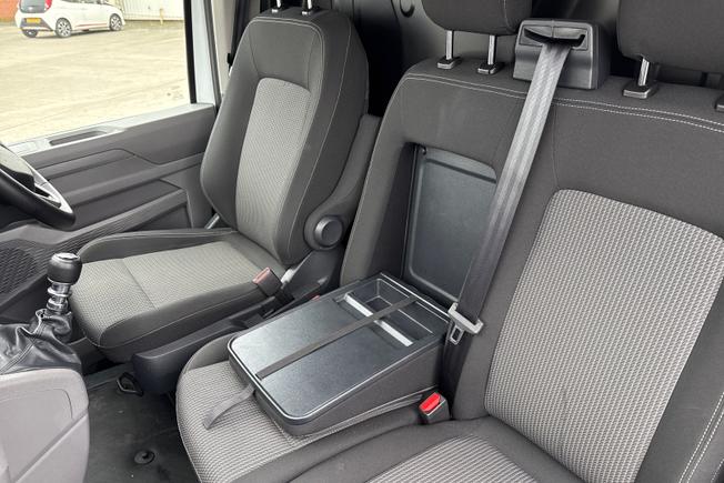 VOLKSWAGEN Transporter Photo 45