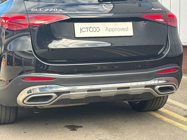 MERCEDES-BENZ Glc Photo 38