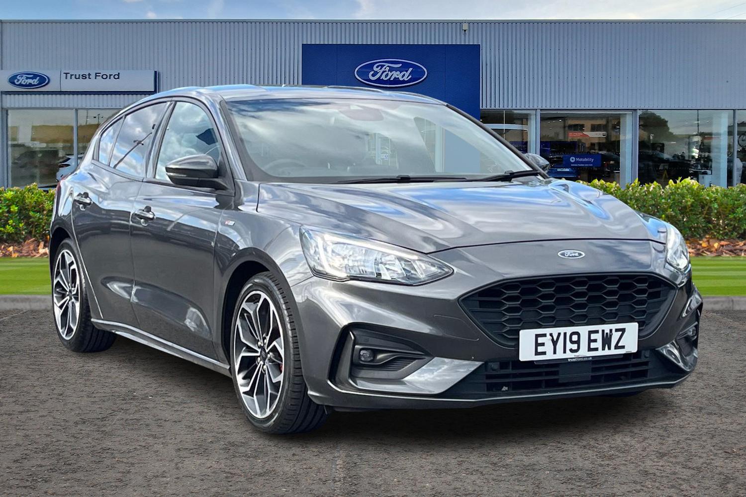 Ford FOCUS Photo 0