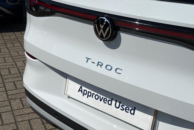 Volkswagen T-Roc Photo 21
