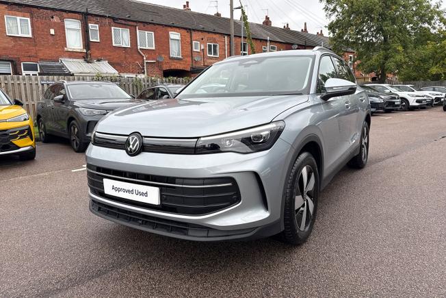 VOLKSWAGEN Tiguan Photo 22