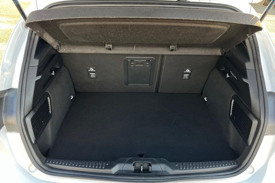 Ford FOCUS Photo autoimg-d83064c2e8679e23d8b10a71f0d3b57fd5b468ce.jpg