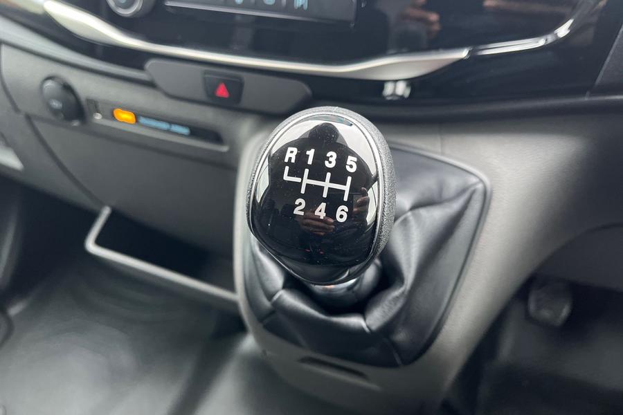 Ford TRANSIT Photo autoimg-d832873820b41b51d7caab5cccd30fe178112ee1.jpg