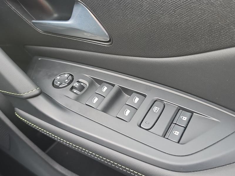 Used Peugeot 408 LO24PWN 24