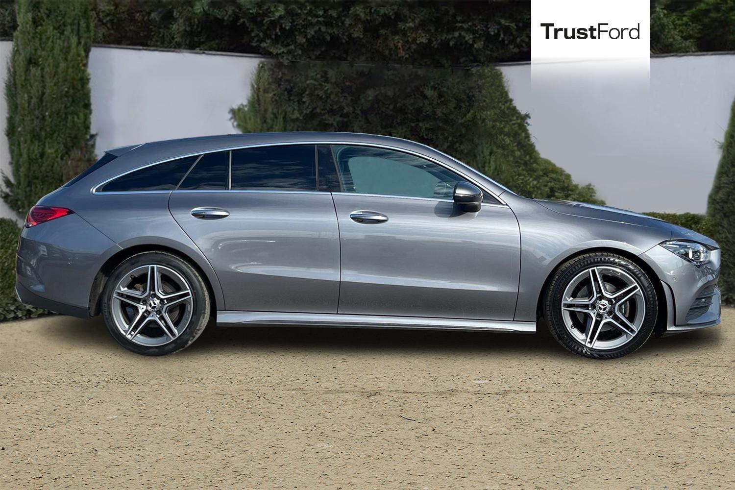 Mercedes-Benz CLA Photo 2