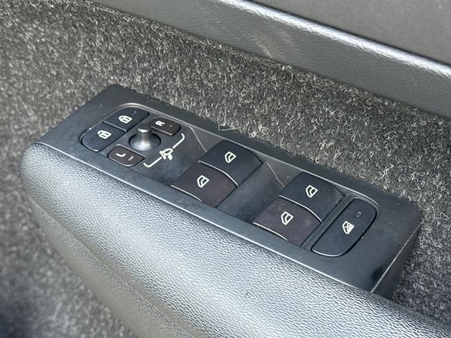 VOLVO Xc40 Photo 46