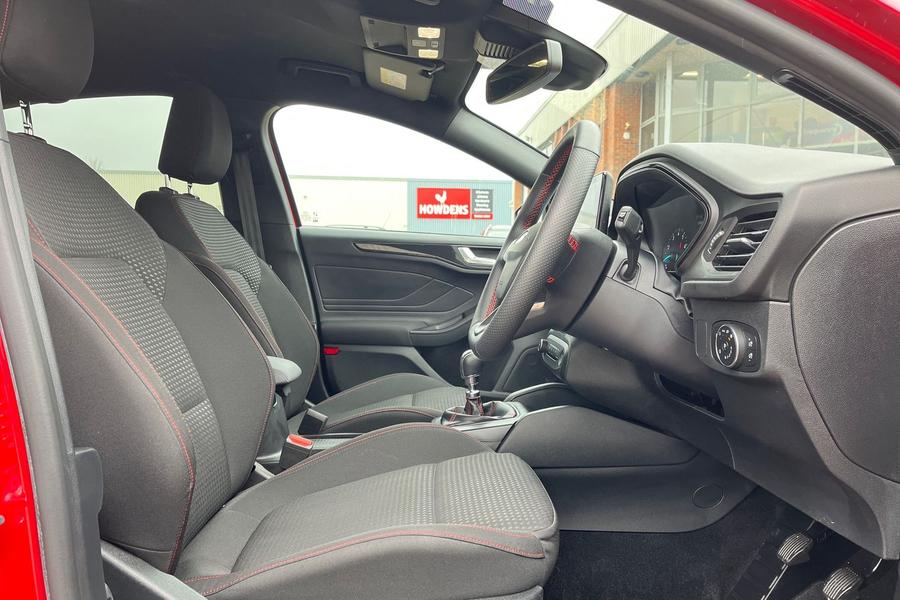 Ford Focus Photo autoimg-d838c160c70db95bfb0855f7c2467d3cdfb4af7a.jpg