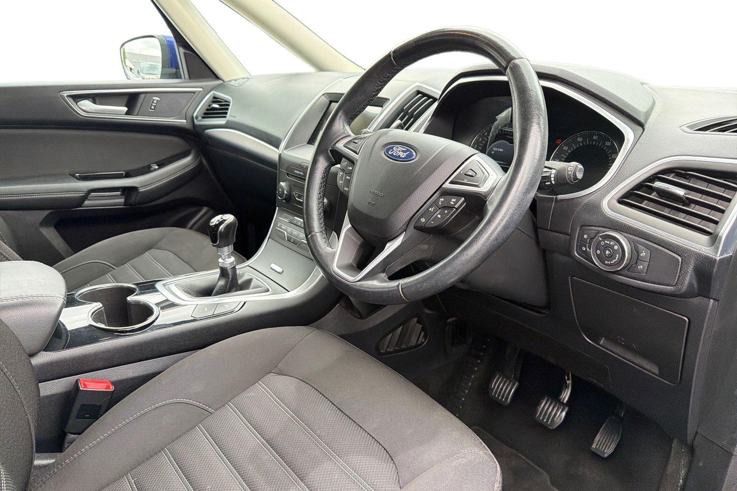 Ford GALAXY Photo 8