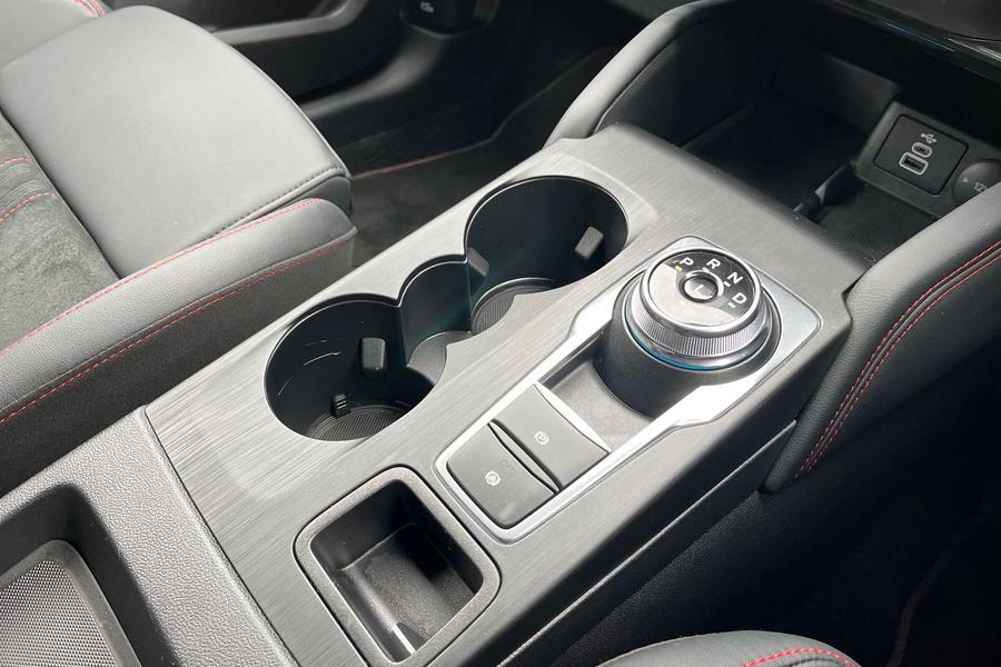 Ford KUGA Photo autoimg-d83a2ad6ead22da910df4111b05f33a526c24ce7.jpg