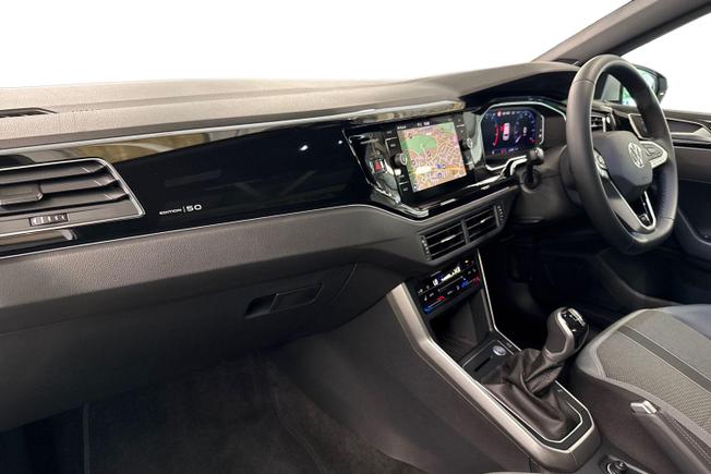 VOLKSWAGEN Polo Photo 2