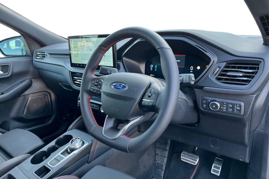 Ford KUGA Photo autoimg-d83d4e44c47c314bb5bb48bd649b4e64b03e5df5.jpg