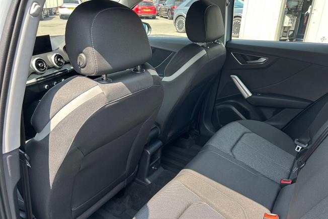 AUDI Q2 Photo 38