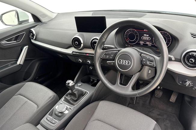 AUDI Q2 Photo 6