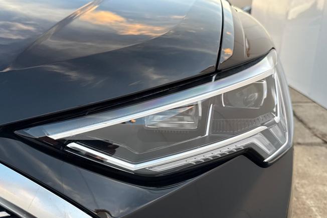 AUDI Q3 Photo 36