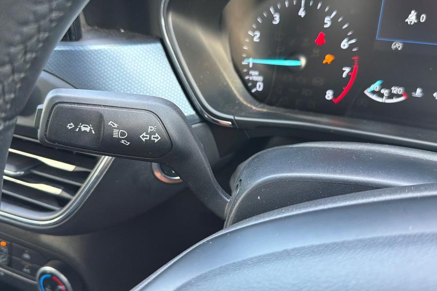 Ford FOCUS Photo autoimg-d850d7881ae9032cdab191432f069ffb29b7d218.jpg