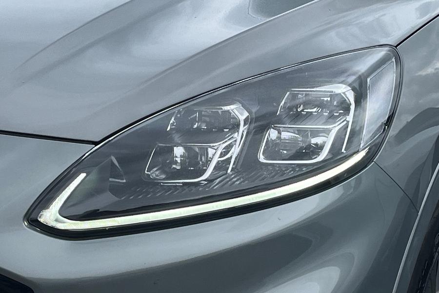 Ford Kuga Photo autoimg-d85b2589295a4c592638d20112d1331e551de912.jpg