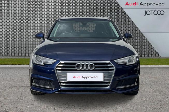 AUDI A4 Photo 8