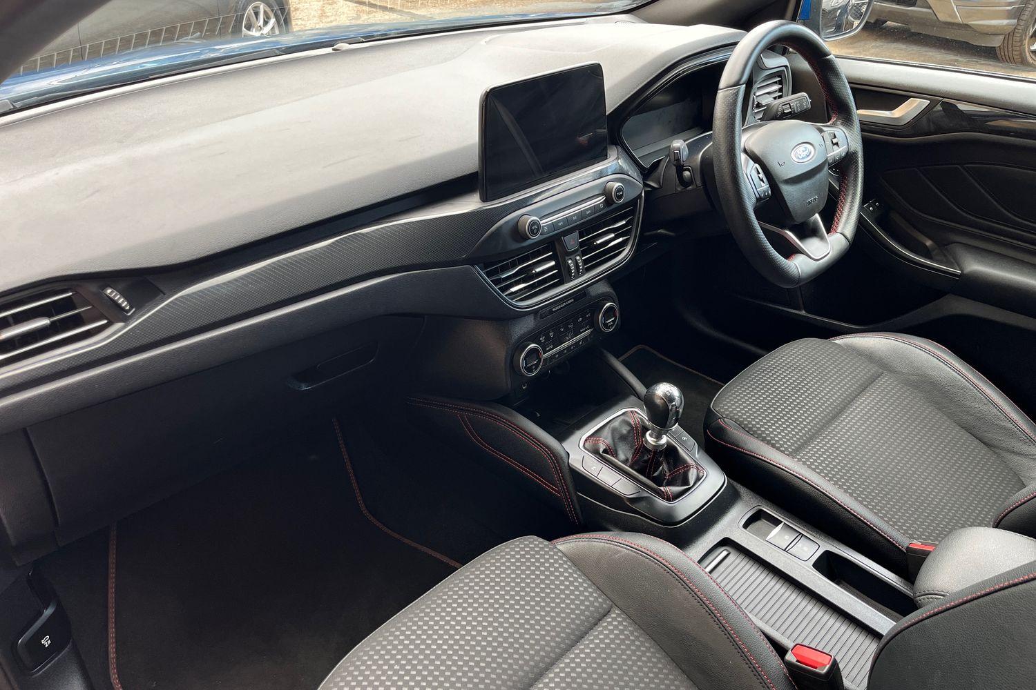 Ford FOCUS Photo 17