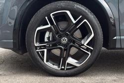 VOLKSWAGEN Tiguan Photo 5
