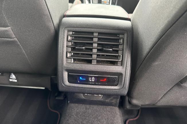 VOLKSWAGEN Golf Photo 49
