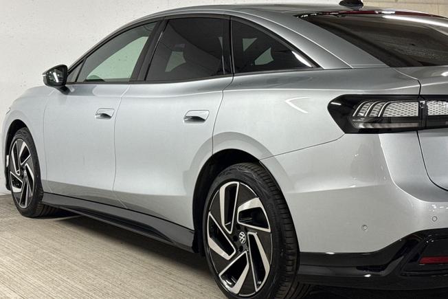 VOLKSWAGEN Id.7 Photo 36