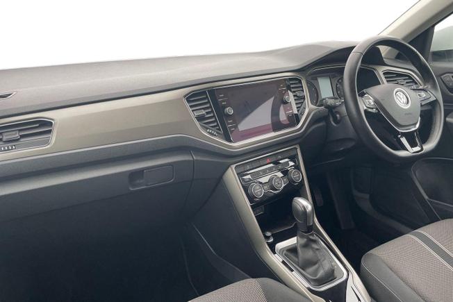 VOLKSWAGEN T-Roc Photo 2
