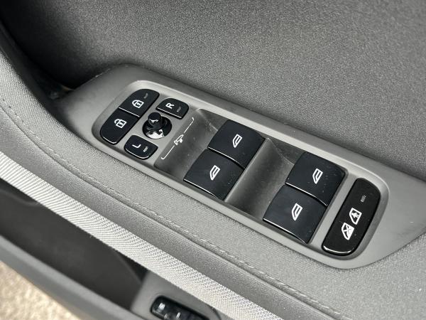 Polestar Polestar 2 Photo autoimg-d86ff1d36f1d165e4b272300d26bde0d8443ec99.jpg