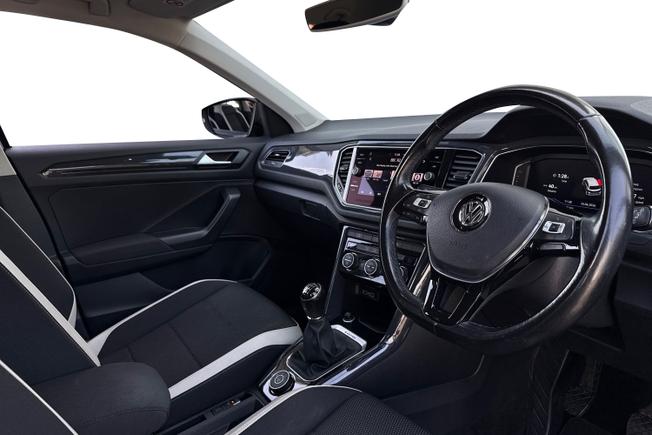 VOLKSWAGEN T-Roc Photo 6
