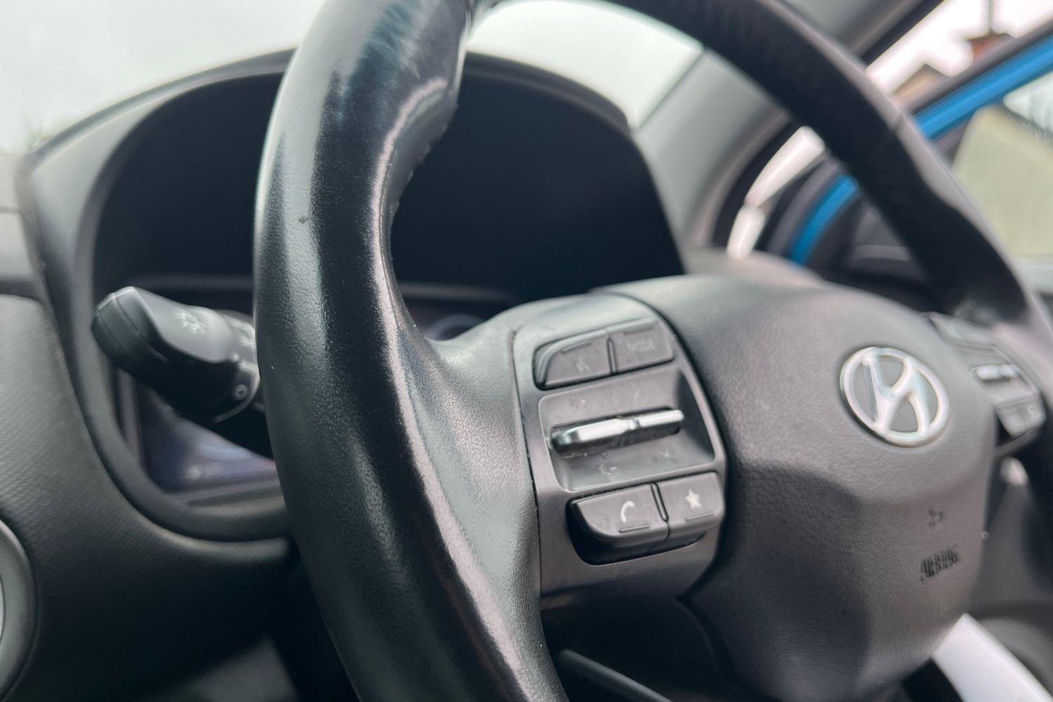Hyundai KONA Photo 29