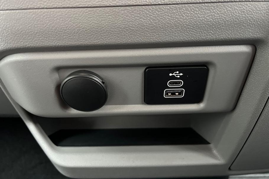 Used Ford E-TOURNEO CUSTOM 29