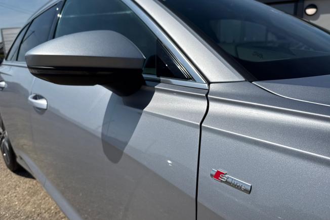 AUDI A6 Avant Photo 20