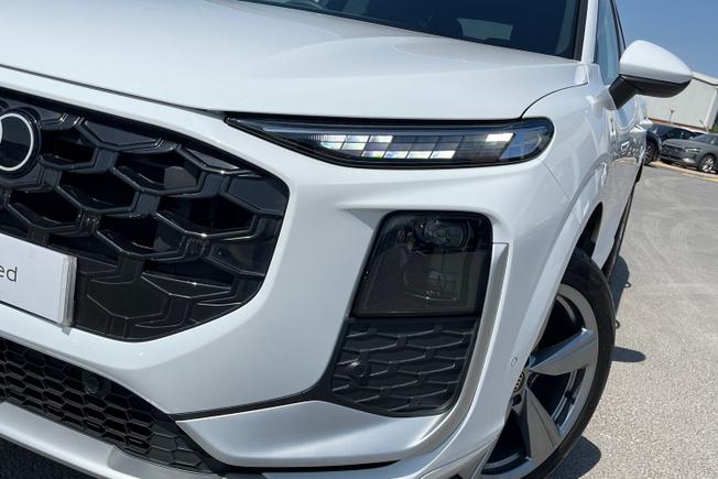 AUDI Q3 Photo 60