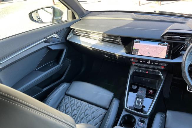 AUDI S3 Photo 56