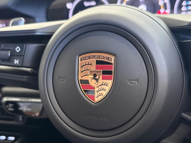 PORSCHE 911 Photo 44