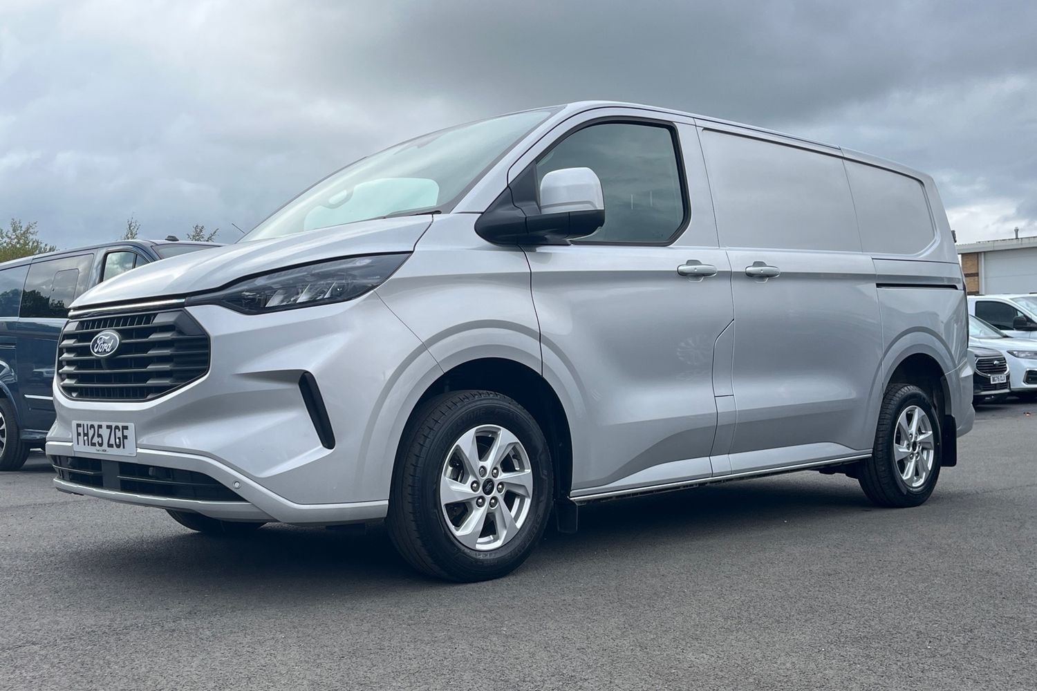 Ford TRANSIT CUSTOM Photo 36