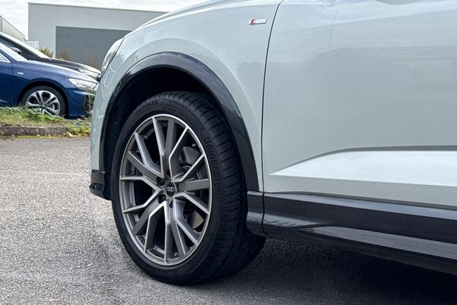 Audi Q3 Photo 24