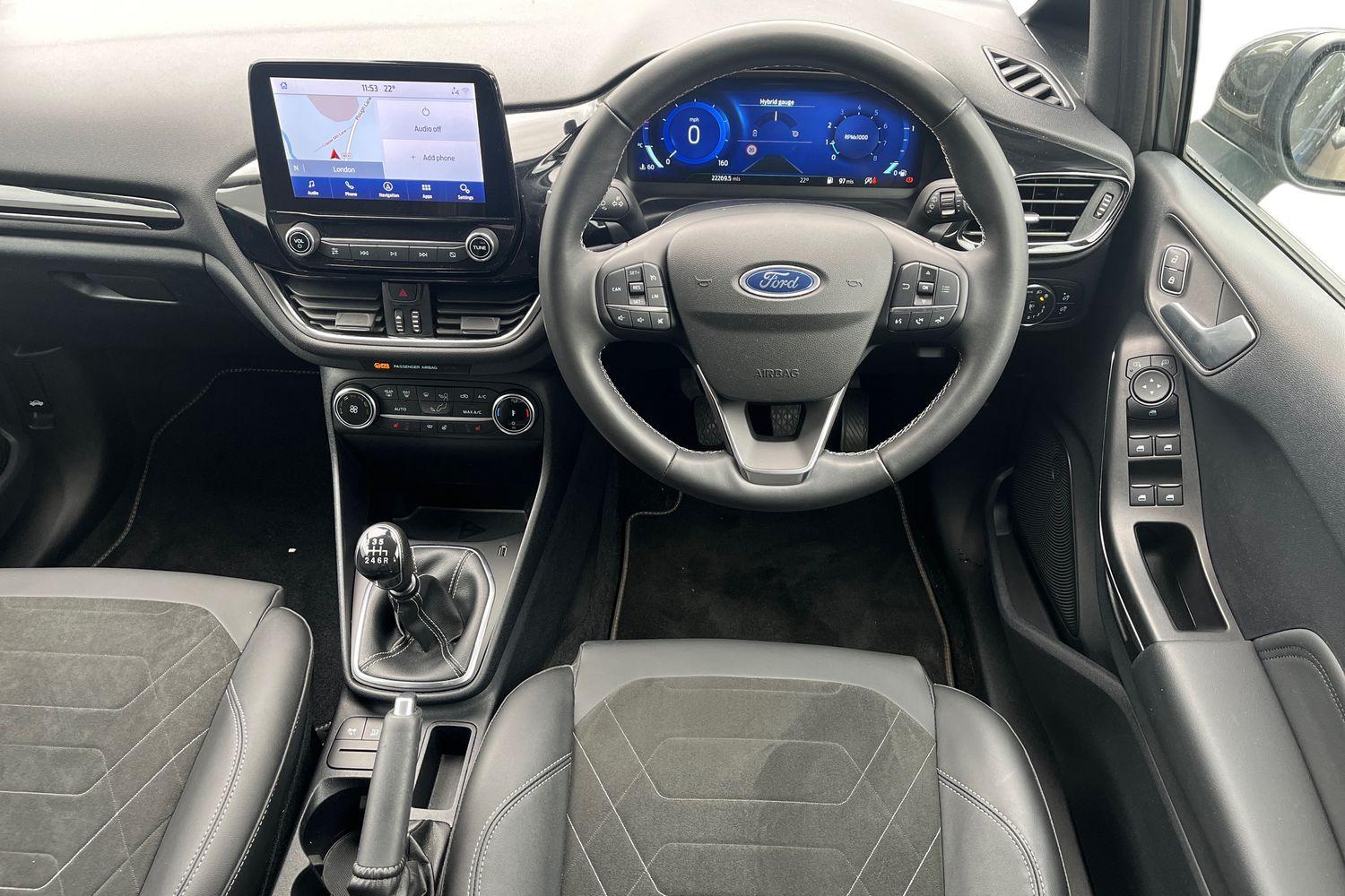 Ford FIESTA Photo 10