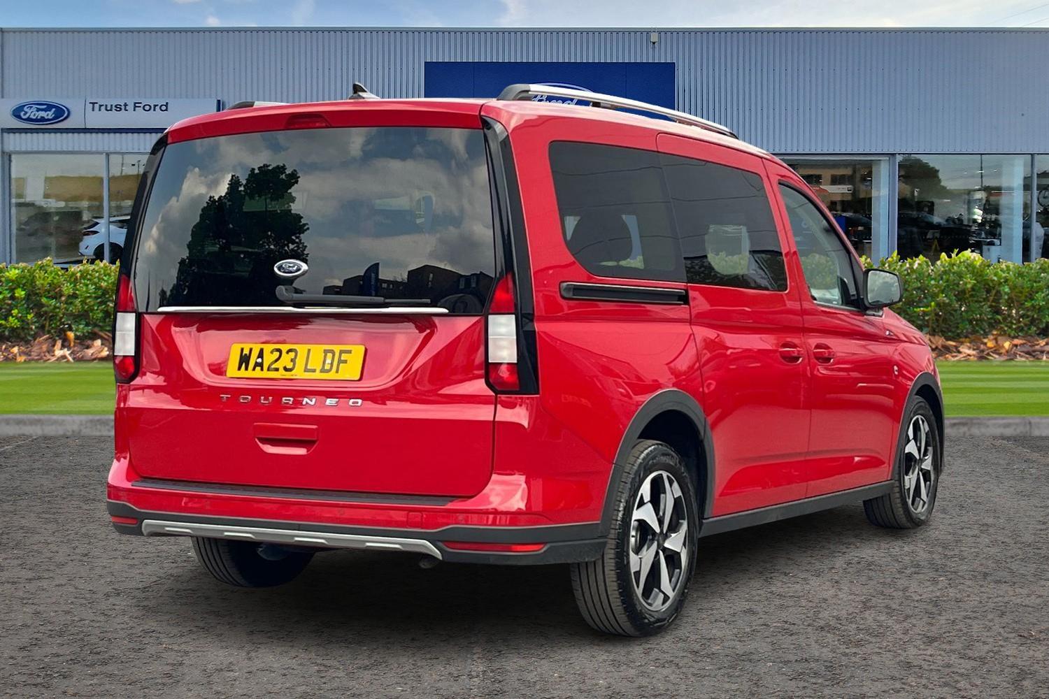 Ford GRAND TOURNEO CONNECT Photo 3
