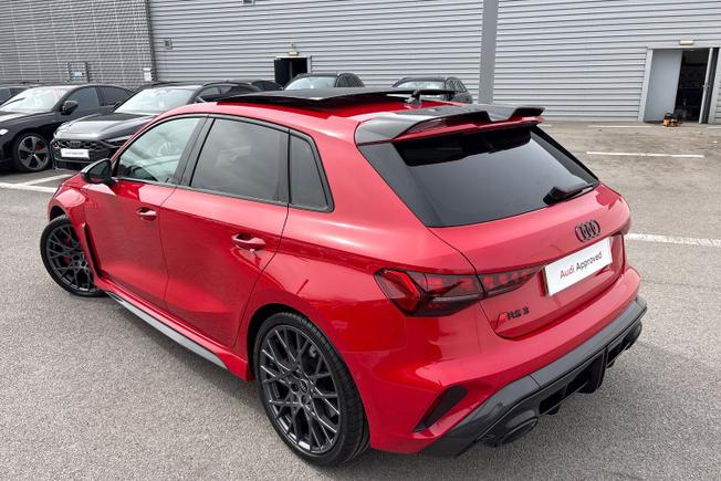 Audi RS3 Photo 51
