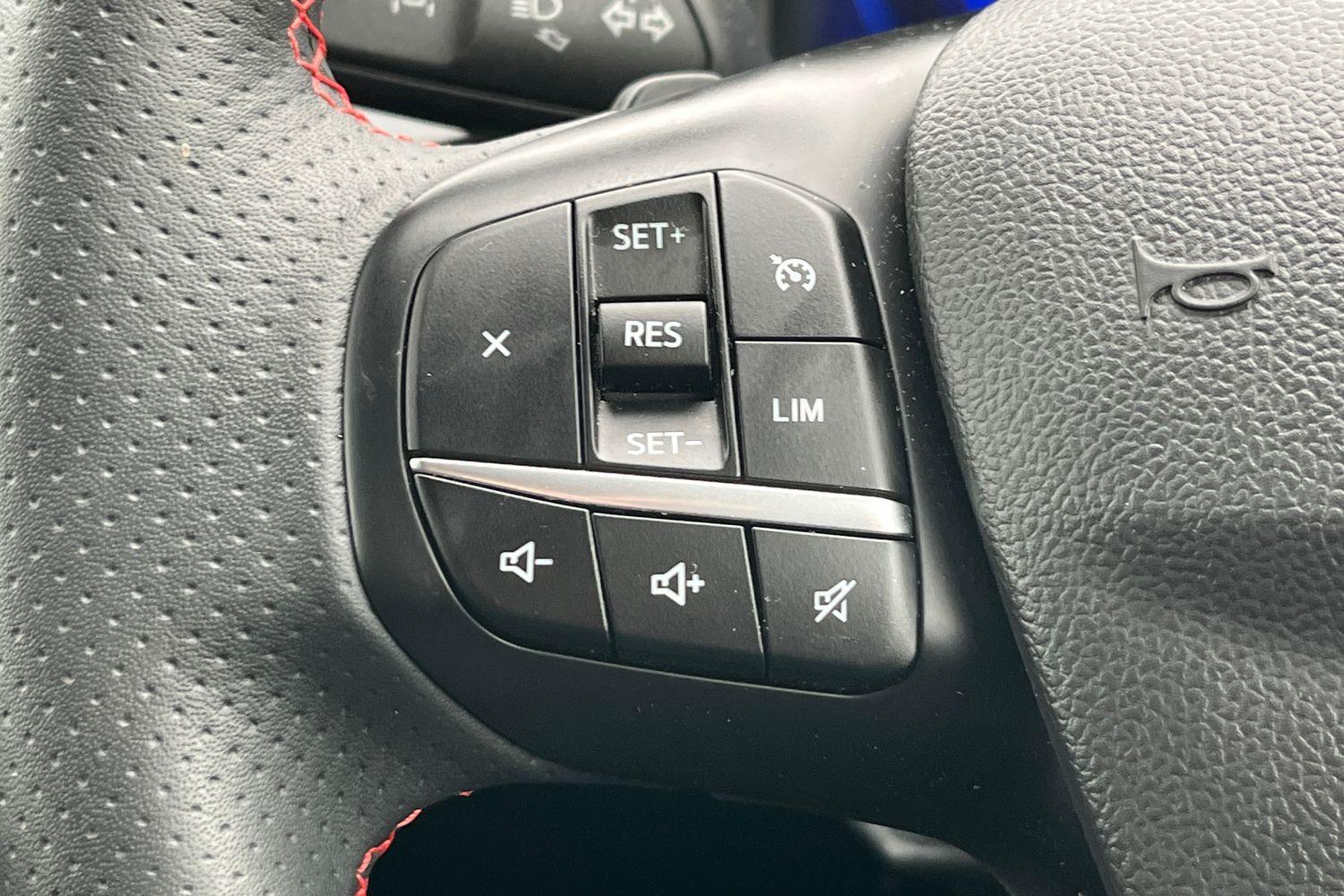 Ford KUGA Photo 27