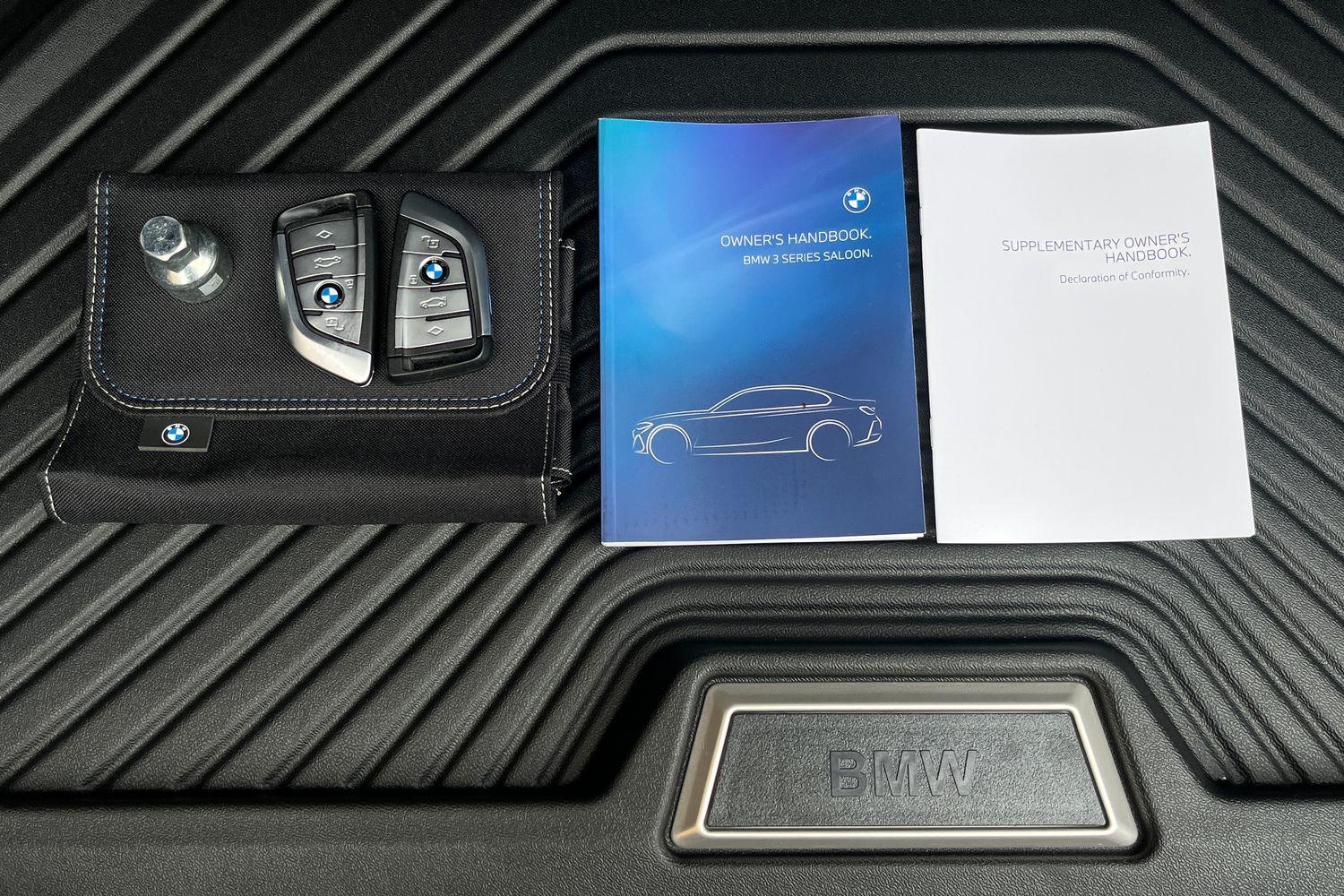 BMW 3 SERIES Photo 21